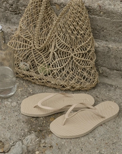 Tapered Flip Flops - Eggnog - Sleepers 